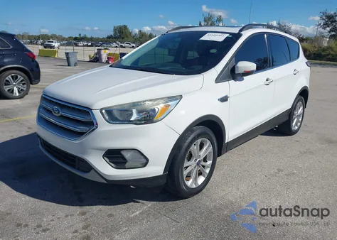 2018 Ford Escape Se z USA, uszkodzony, nr VIN 1FMCU0GD2JUA53444